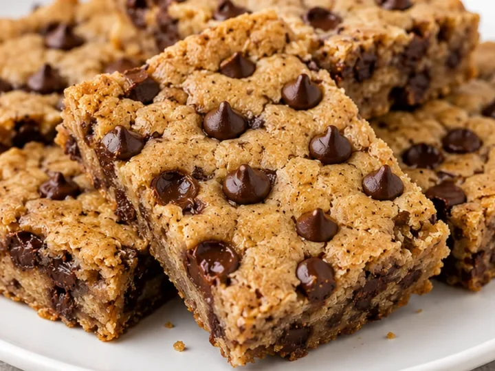 Chewy Keto Chocolate Chip Cookie Bars
