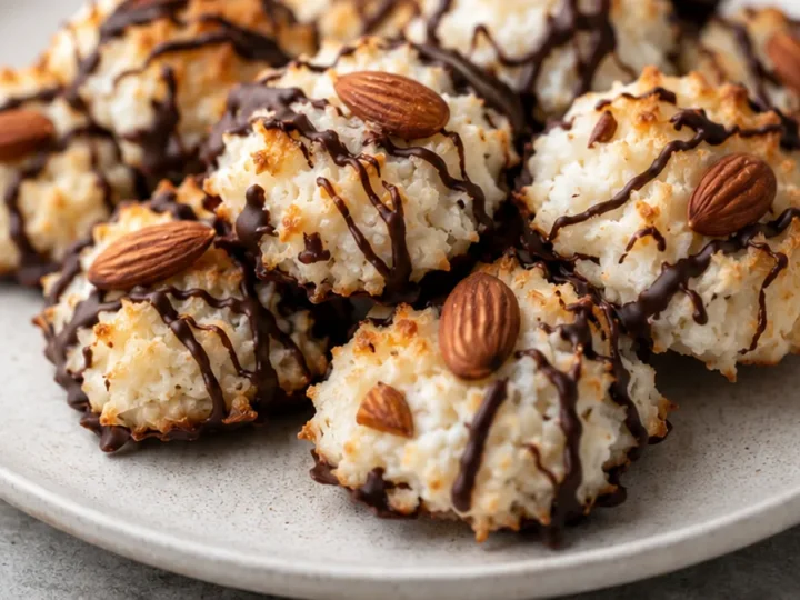 Keto Almond Joy Macaroons: Delightful & Sugar-Free!