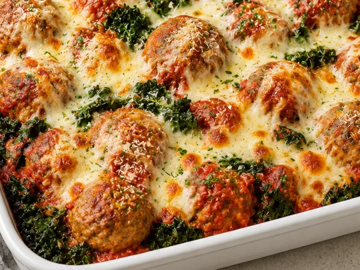 Keto Meatball Parm & Kale Casserole: Cheesy, Low-Carb Bliss!