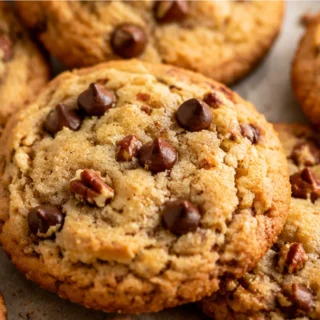 Keto Coconut Pecan Chocolate Chip Cookies - keto cowboy cookies - Keto Cowboy Cookies: whip up these amazing chewy, low-carb treats. Packed with coconut, pecans
