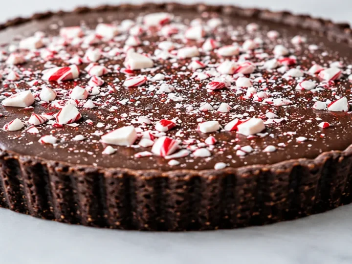 Keto Peppermint Truffle Tart