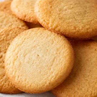Keto Vanilla Wafers: Delicious & Easy! Keto vanilla wafers: bake these light and crispy sugar-free cookies in under an hour. Perfect for a healthy dessert or sn