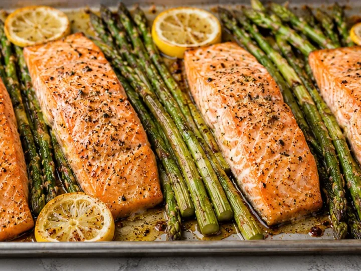 Quick Sheet Pan Salmon & Asparagus