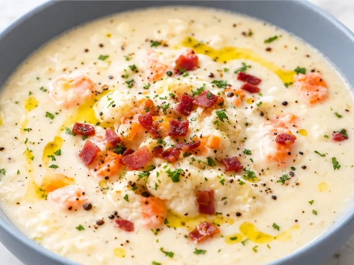 Silky Cauliflower Chowder