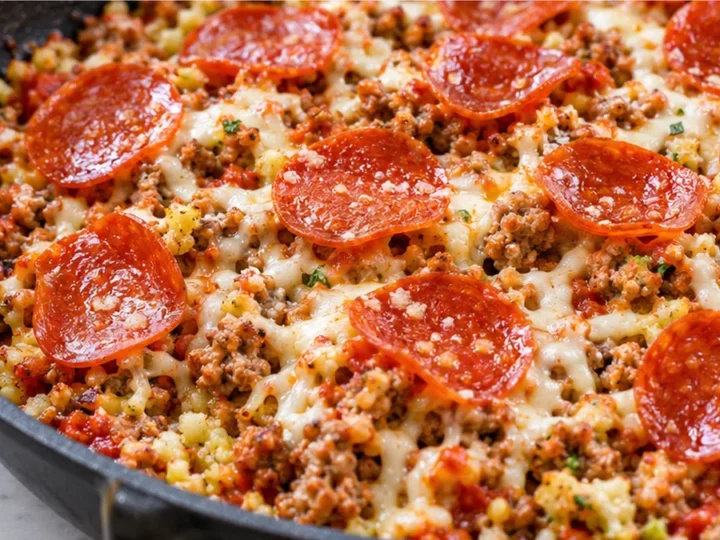 Keto Pizza Skillet in 15 Mins!